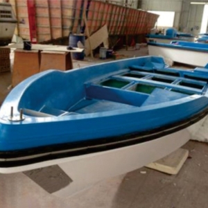 沒有模具是怎樣做出玻璃鋼船艇