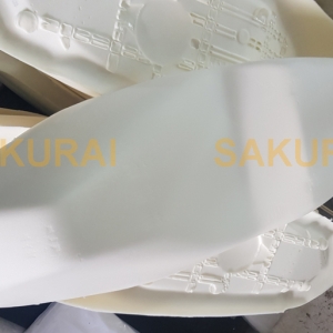 櫻井脫模劑助力摩托車(chē)座椅泡沫制造商解決模具積垢難題